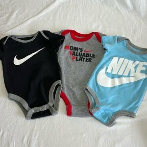 0-6M Nike onesie set